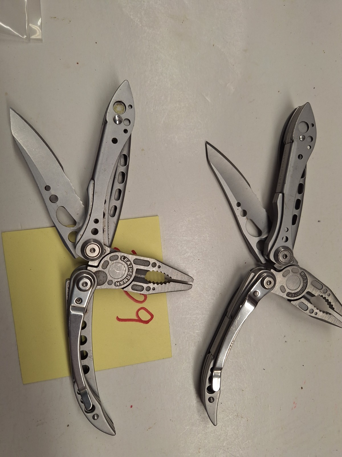 2 LEATHERMAN FREESTYLE Multi Tool Fishing Hunting Camping NICE LOT 2009
