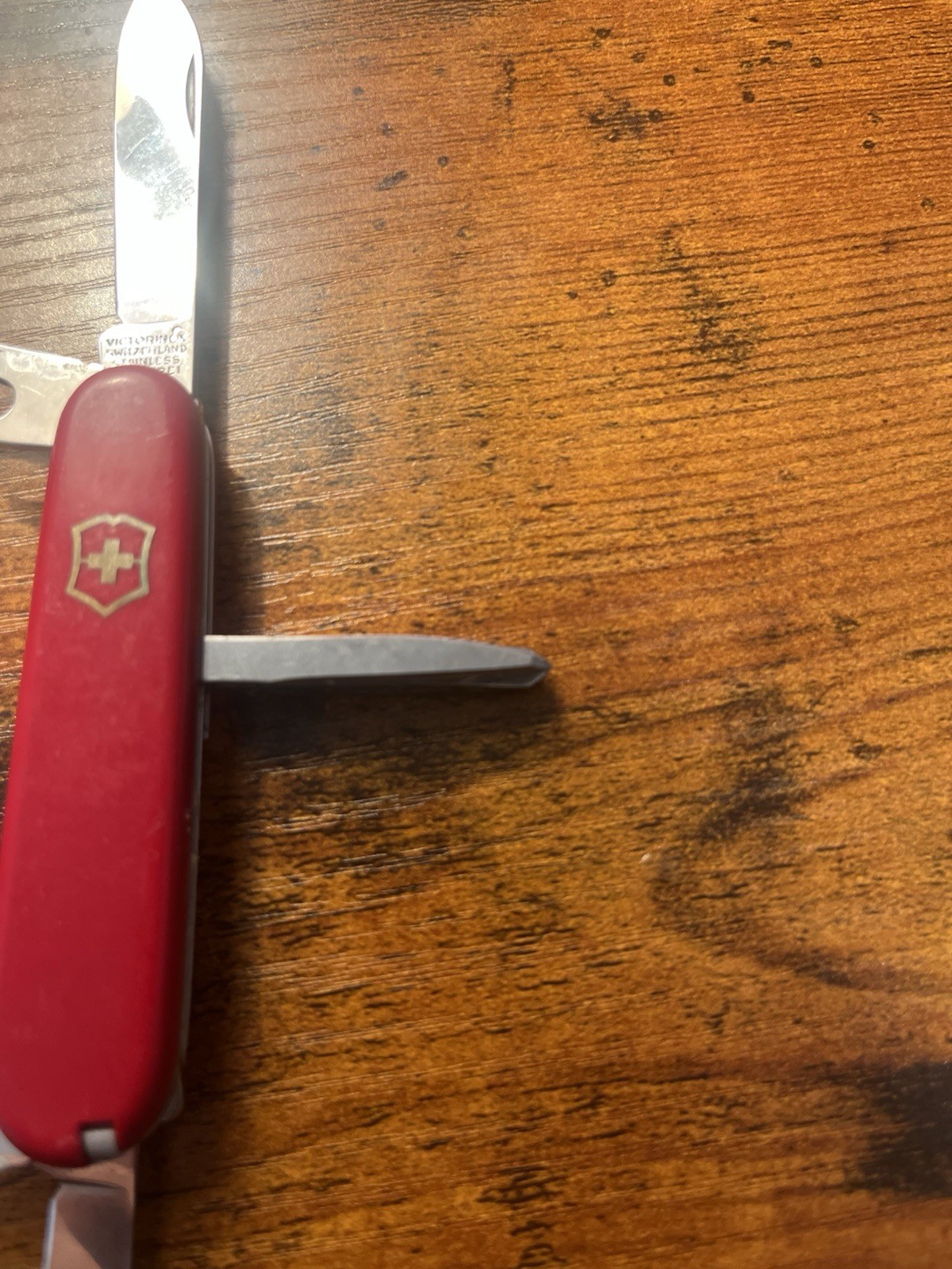 Victorinox Swiss Army Officer Suisse Red 6-Tool Multi-Tool w/ Pocket Clip