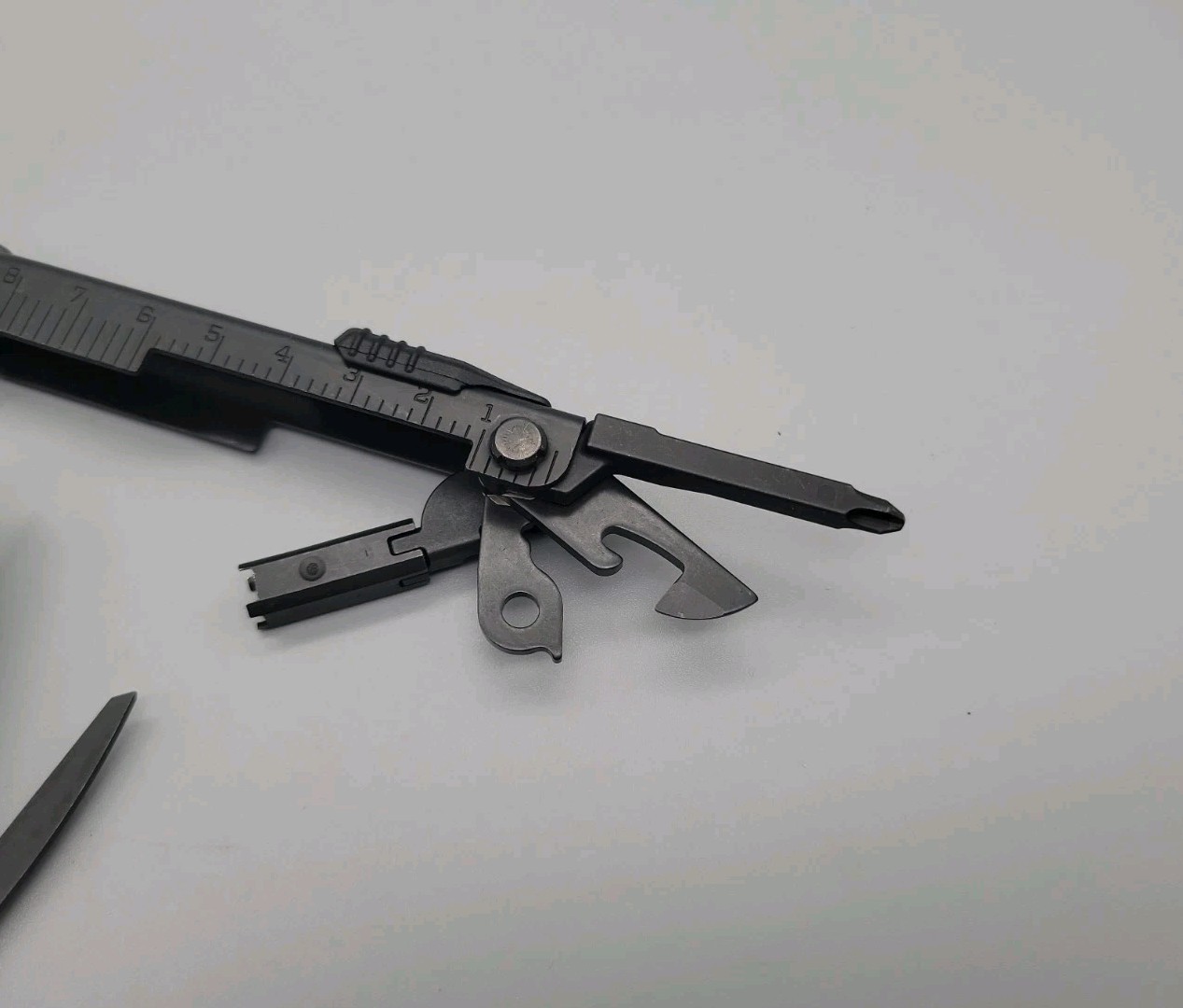 Gerber MP600-ST Multi-Plier Multi-Tool w/ Sight Tool – Black – DISCONTINUED