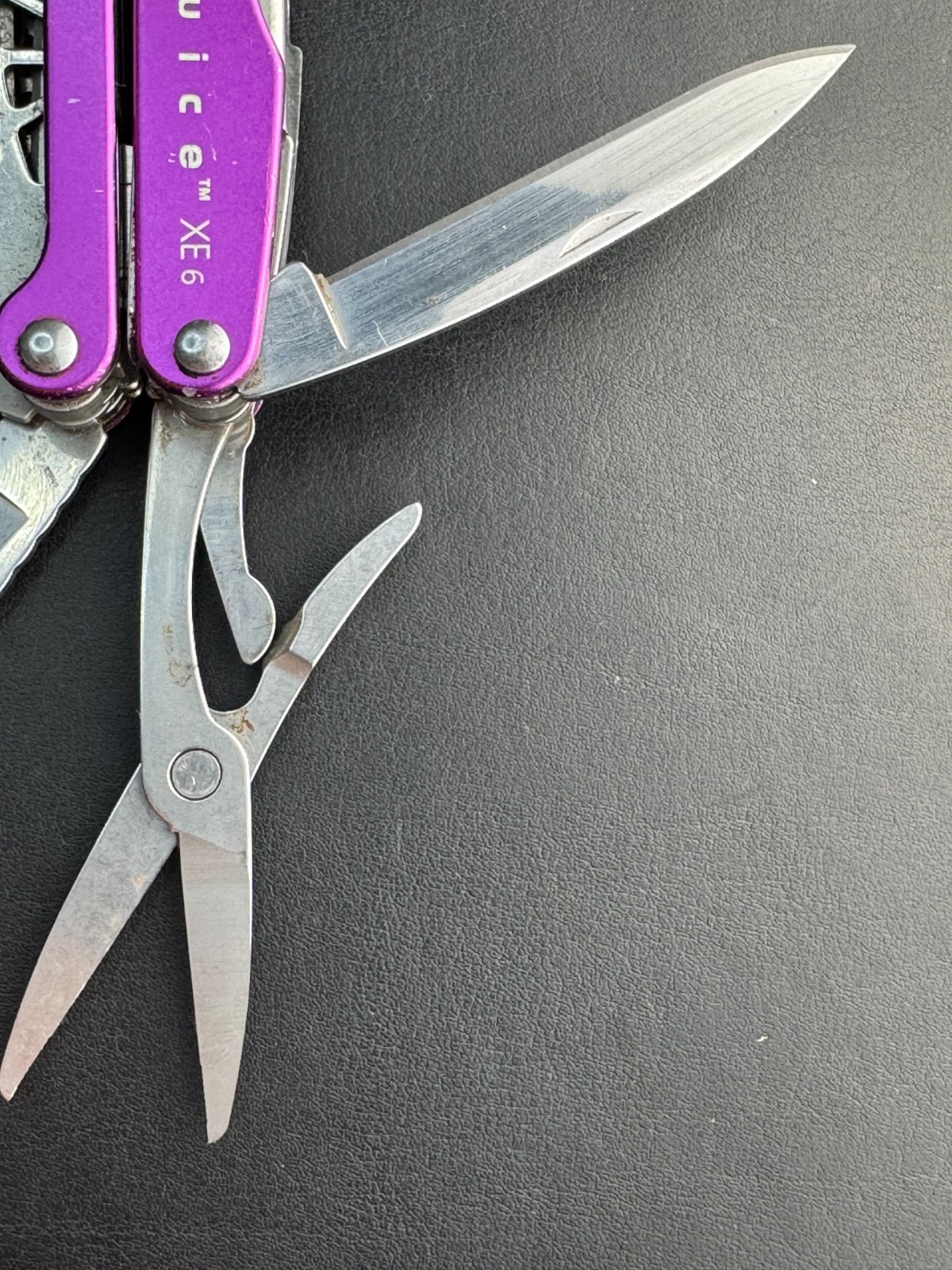 Leatherman Juice XE6 Retired Rare 18 Tools Multitool