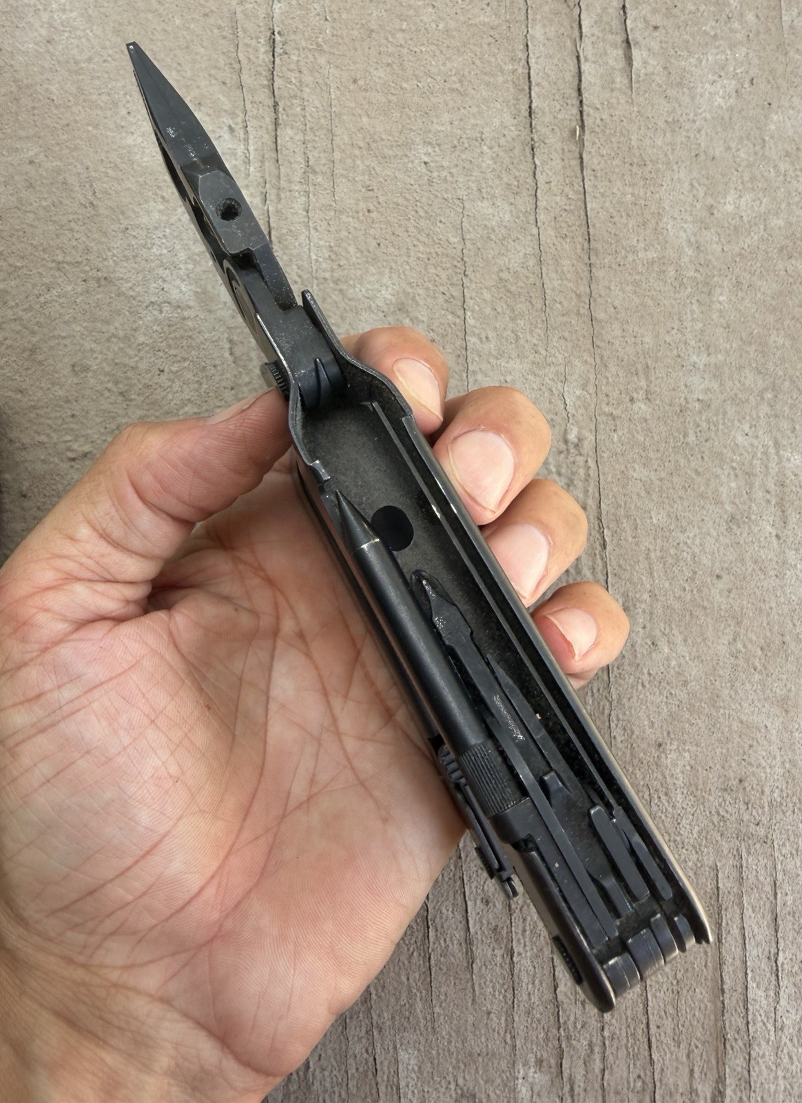 LEATHERMAN SUPER TOOL 300 EOD MULTI-TOOL CARBIDE CUTTERS BLACK OXIDE W/POUCH