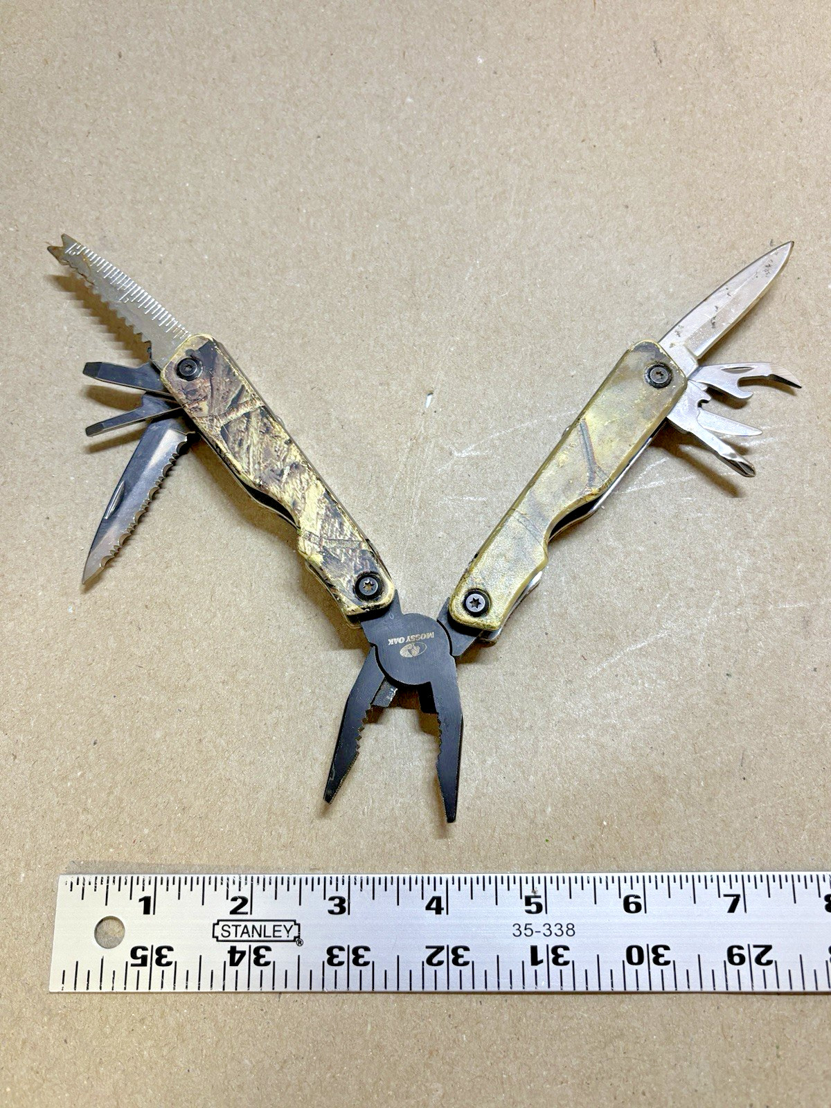 MOSSY OAK 13 in 1 Multi-tool Pliers Folding Pocket Tool Outdoor Camping