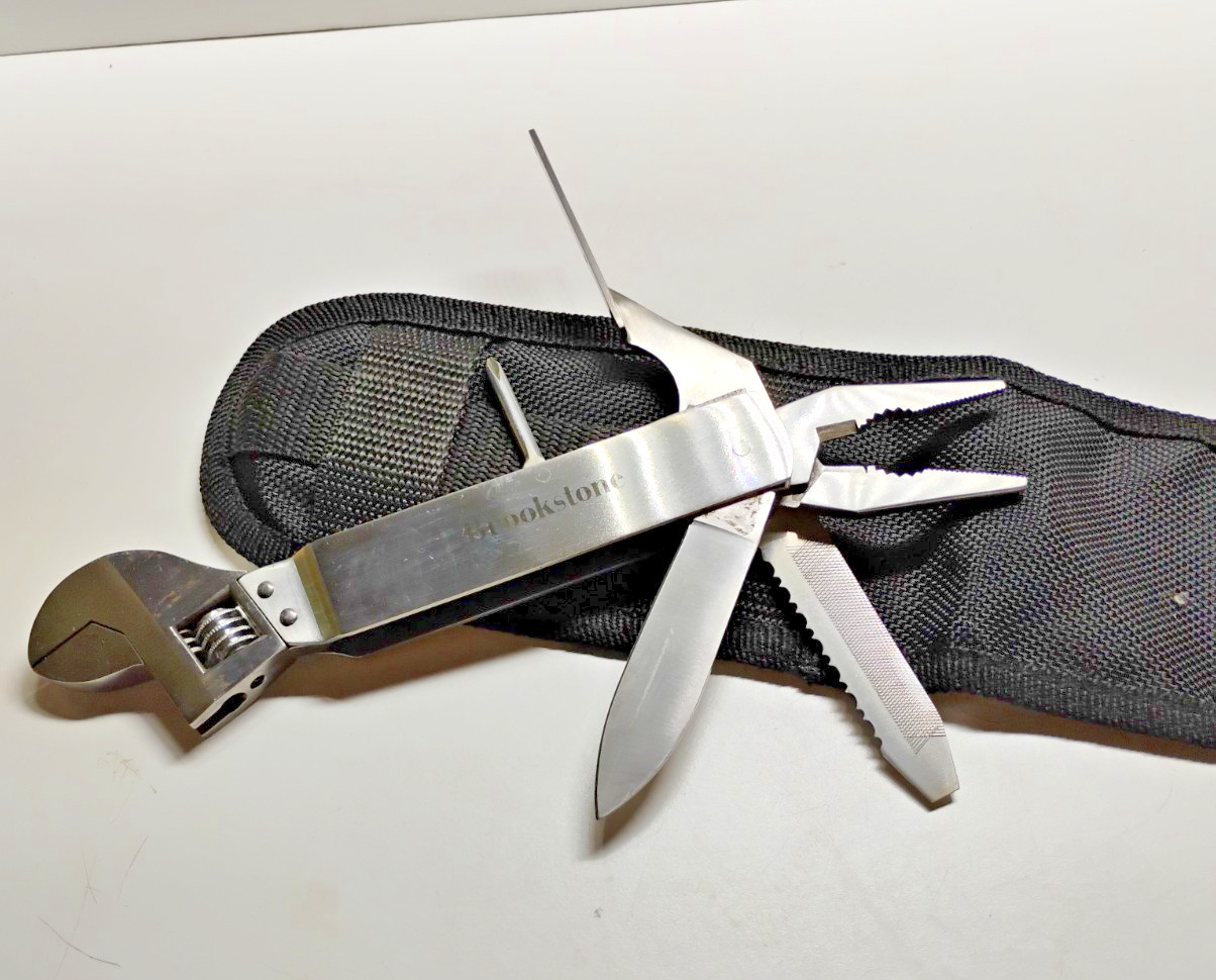 BROOKSTONE 8IN1 MULTITOOL WITH BLADE, & CASE, SILVER COLOR STAINLESS , ( OF