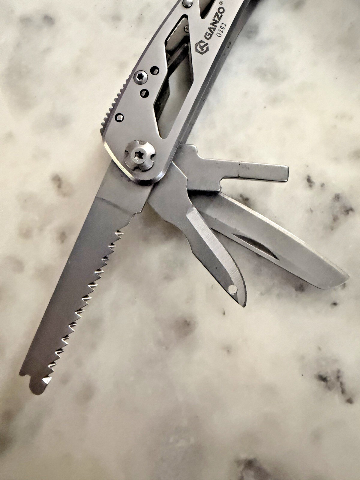 GANZO G202 Multi-Tool Pliers 10-in-1 Multi Tool Pocket Knife Screwdriver No Bits