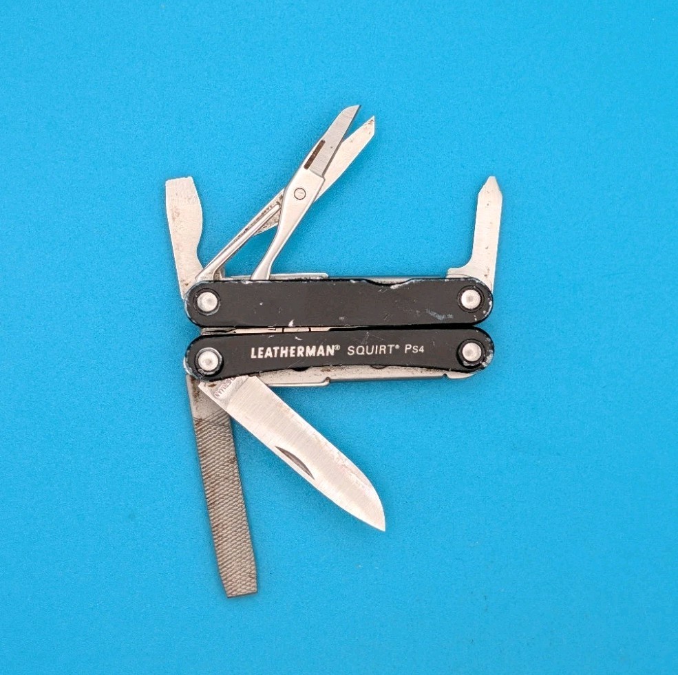 Leatherman SQUIRT PS4 Multi-Tool With Pliers Scissors Knife BLACK!