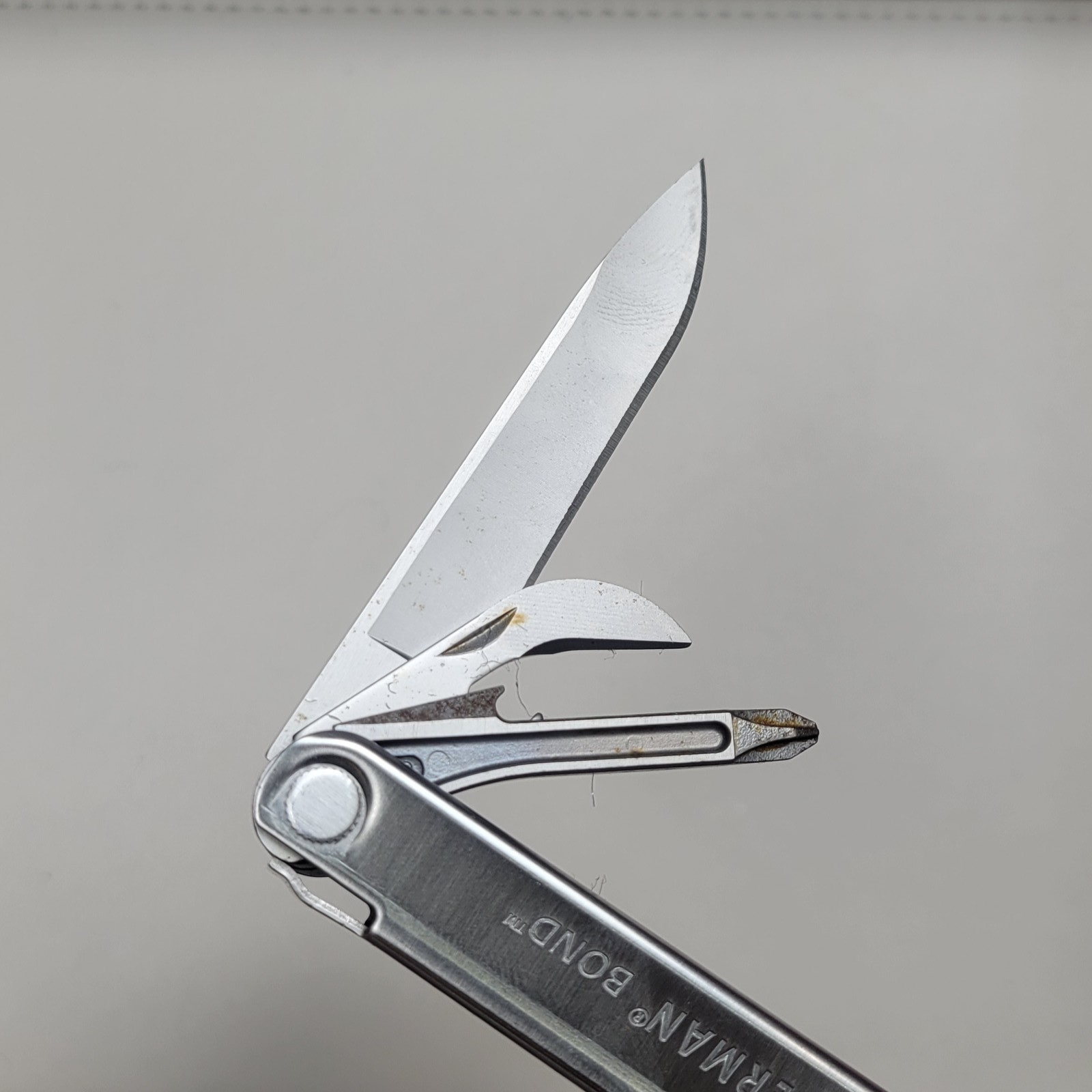 Leatherman Bond Multi Tool 14-in-1 EDC Multi-Pliers Stainless Steel
