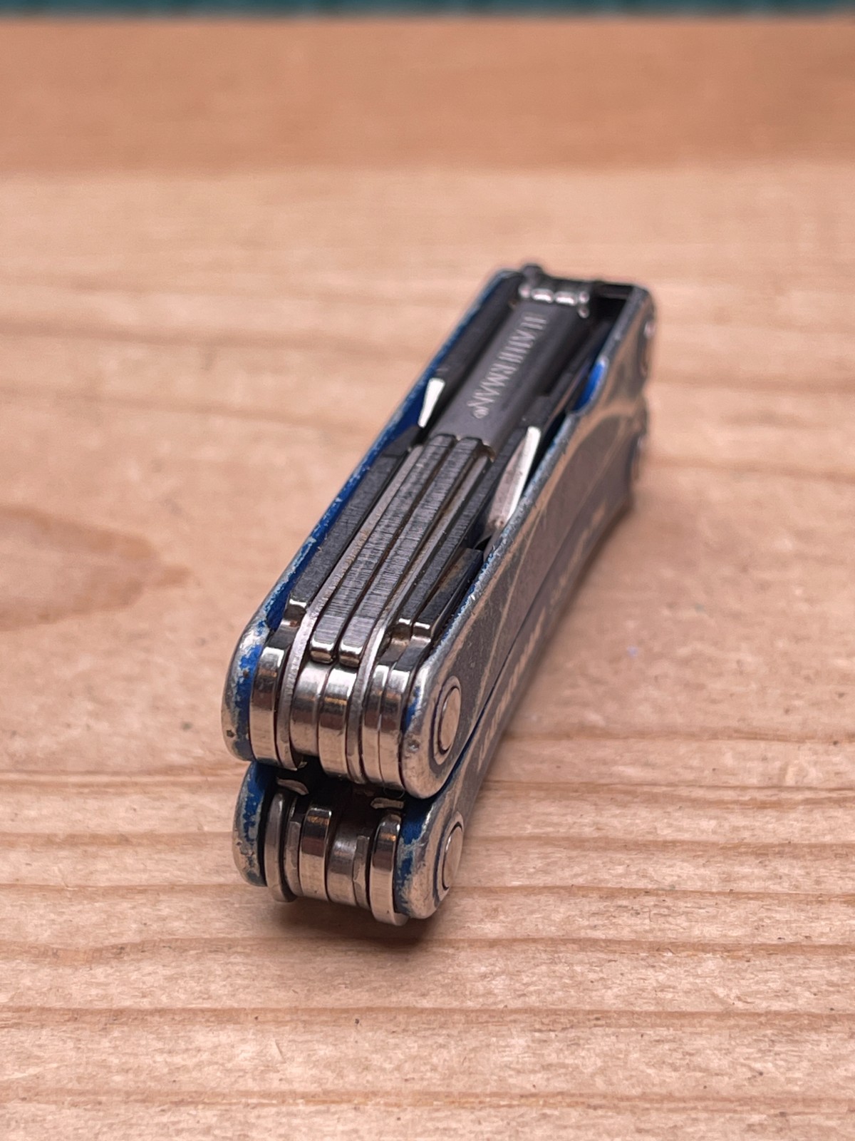 Leatherman Squirt PS4 Blue Multi-tool Knife – Broken Scissors Spring – Retired