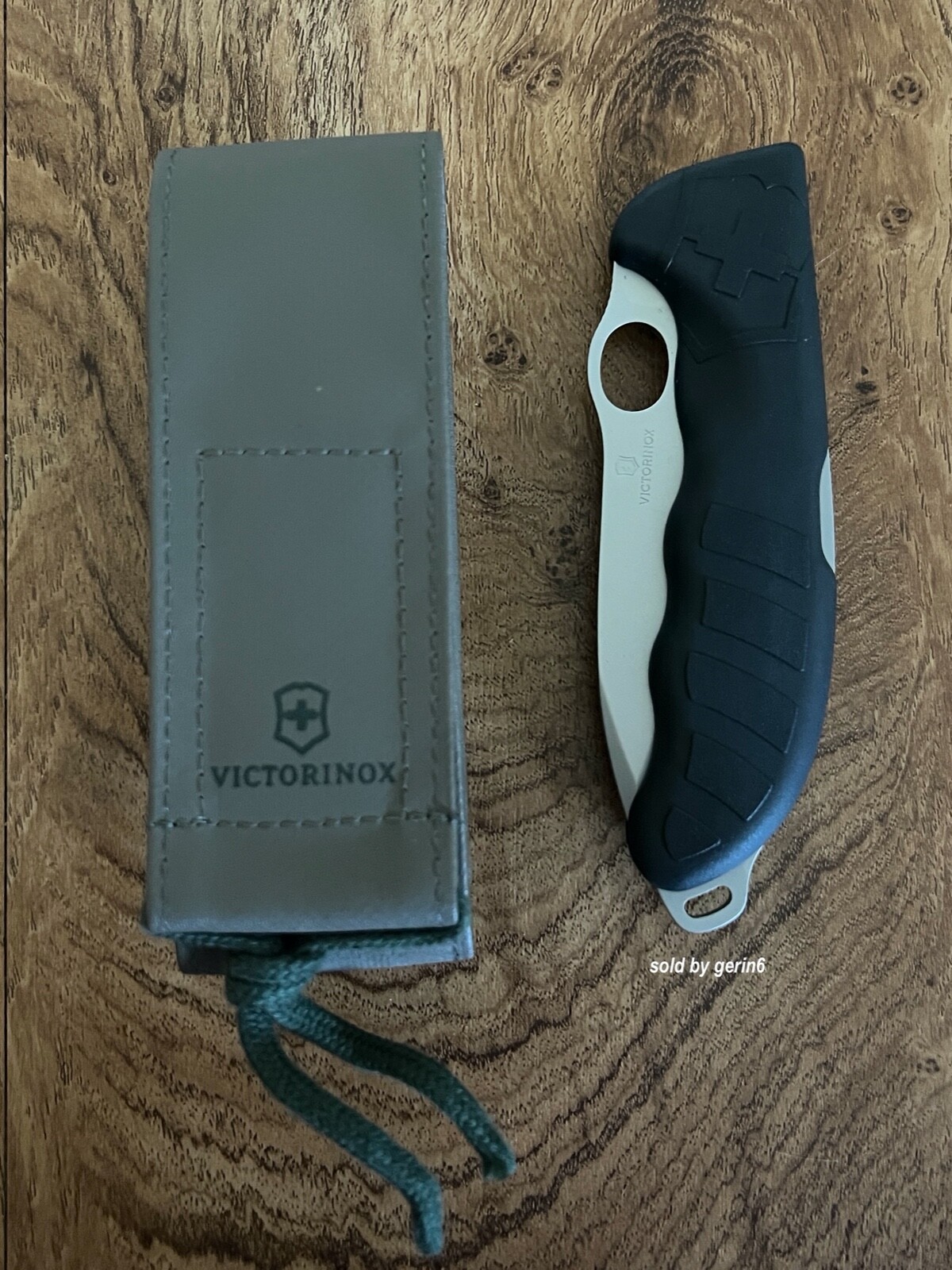 Swiss Army Knife Hunter Pro Black Handles & Pouch 0.9411.M3, Victorinox, NIB