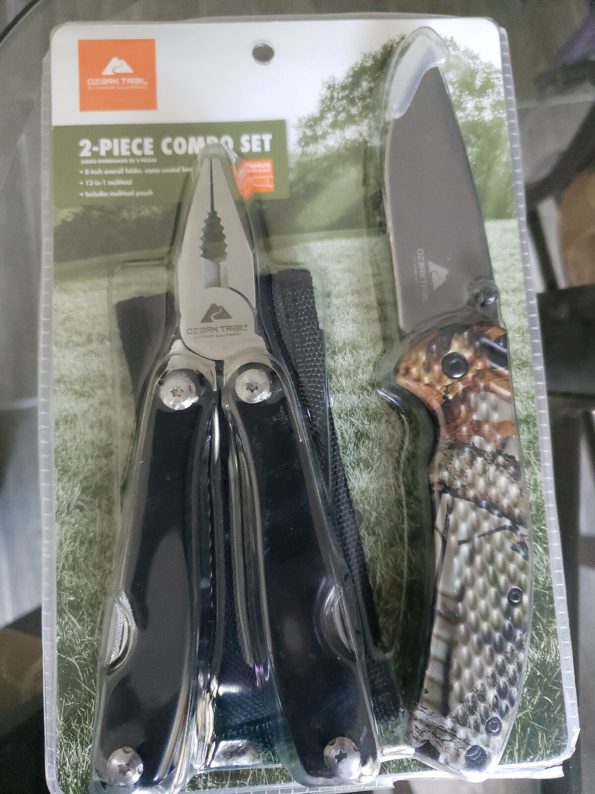 New Ozark Trails 2 piece Combo Set, Multi-Tool & Folding Knife with Camo Handle