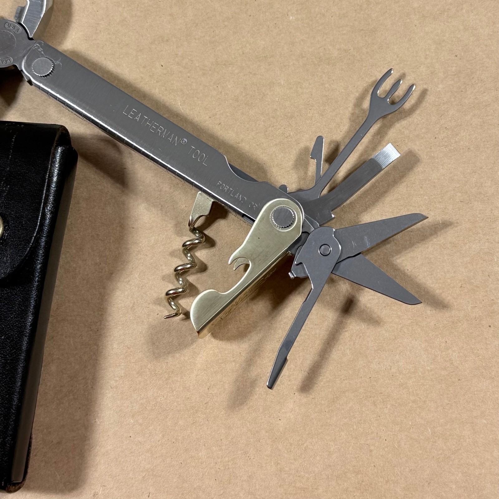 Leatherman Flair Multi-Tool Stainless 10/00 Corkscrew Sheath Knife RARE USA