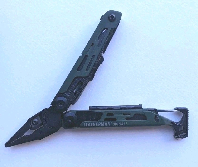 Leatherman Signal 19-in-1 Multi-Tool Green Topo Blade. Nylon Sheath NOT Included