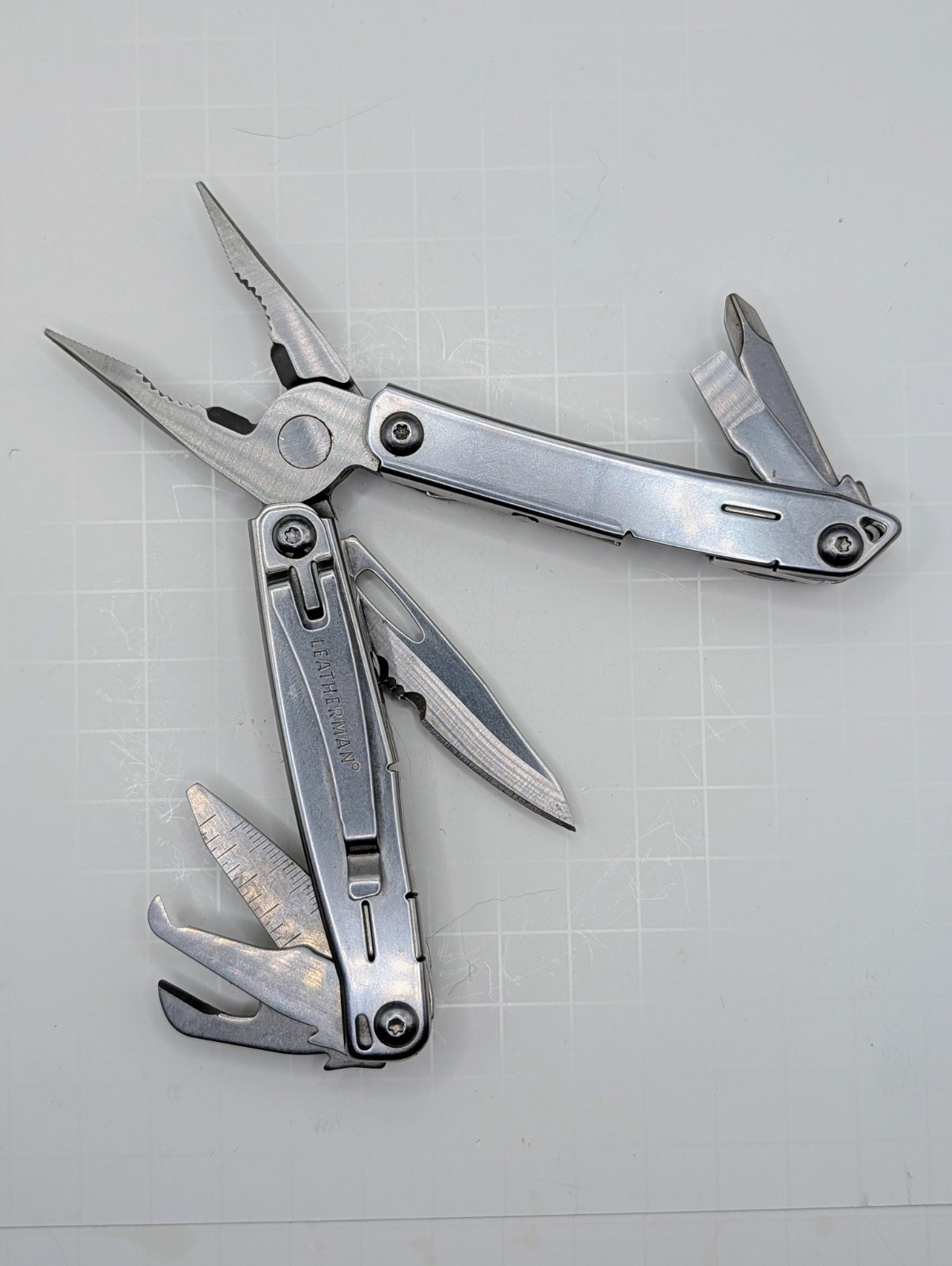 Leatherman Wingman Stainless 14-In-1 Tool Multi-Tool VGUC