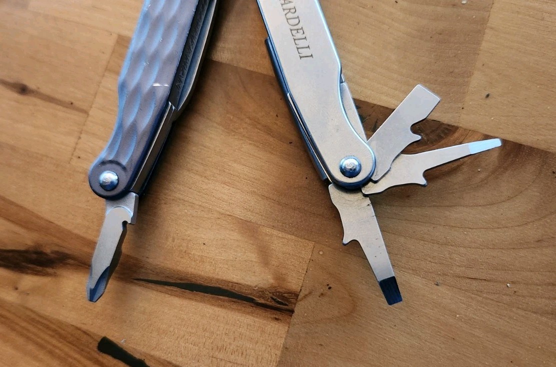 Leatherman Juice C2 Multi-Tool, Knife, Granite Gray, Retired – Excellent B93
