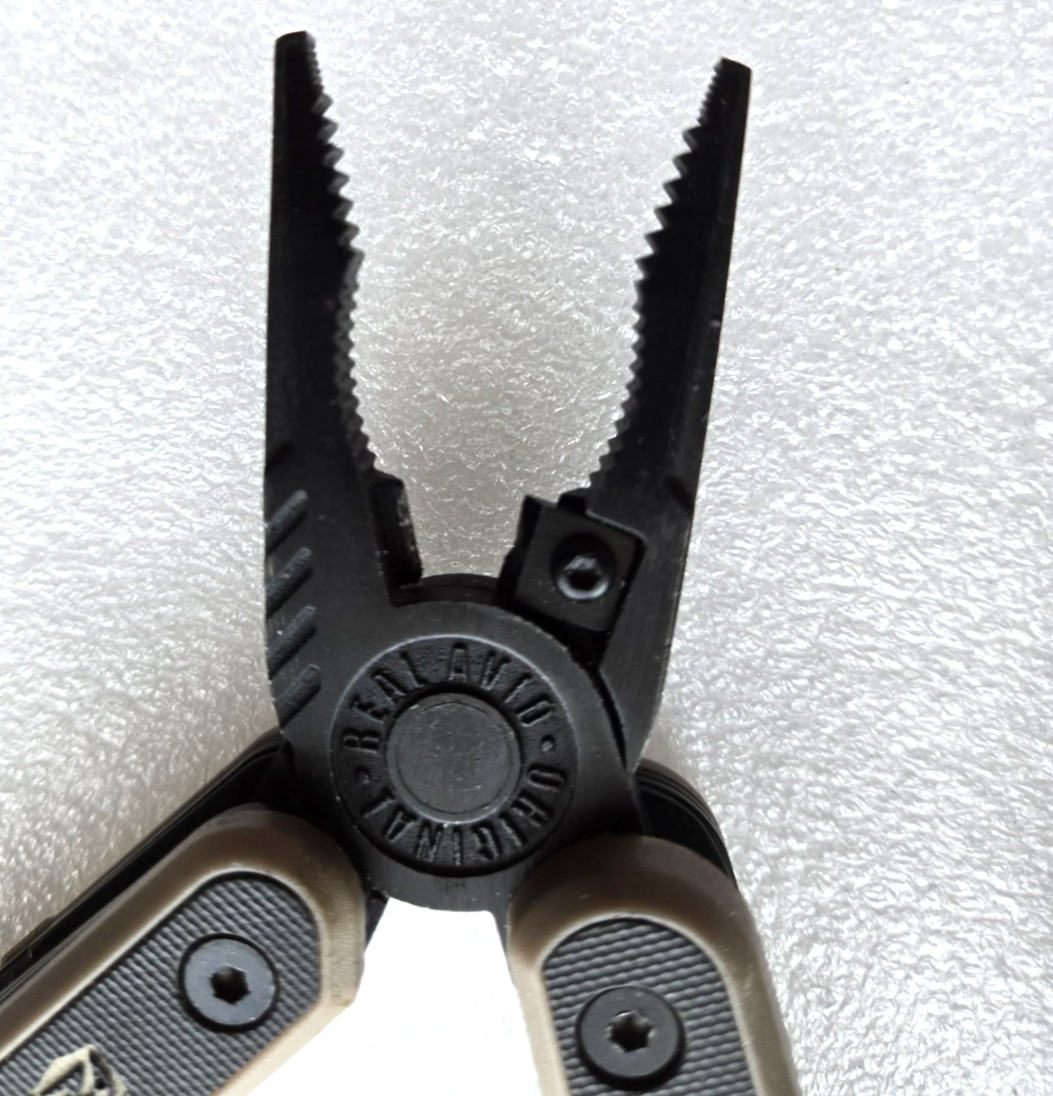 Real Avid Multi-Tool AR15 Hunting Rifle Tool Pliers Knife w/ Sheath