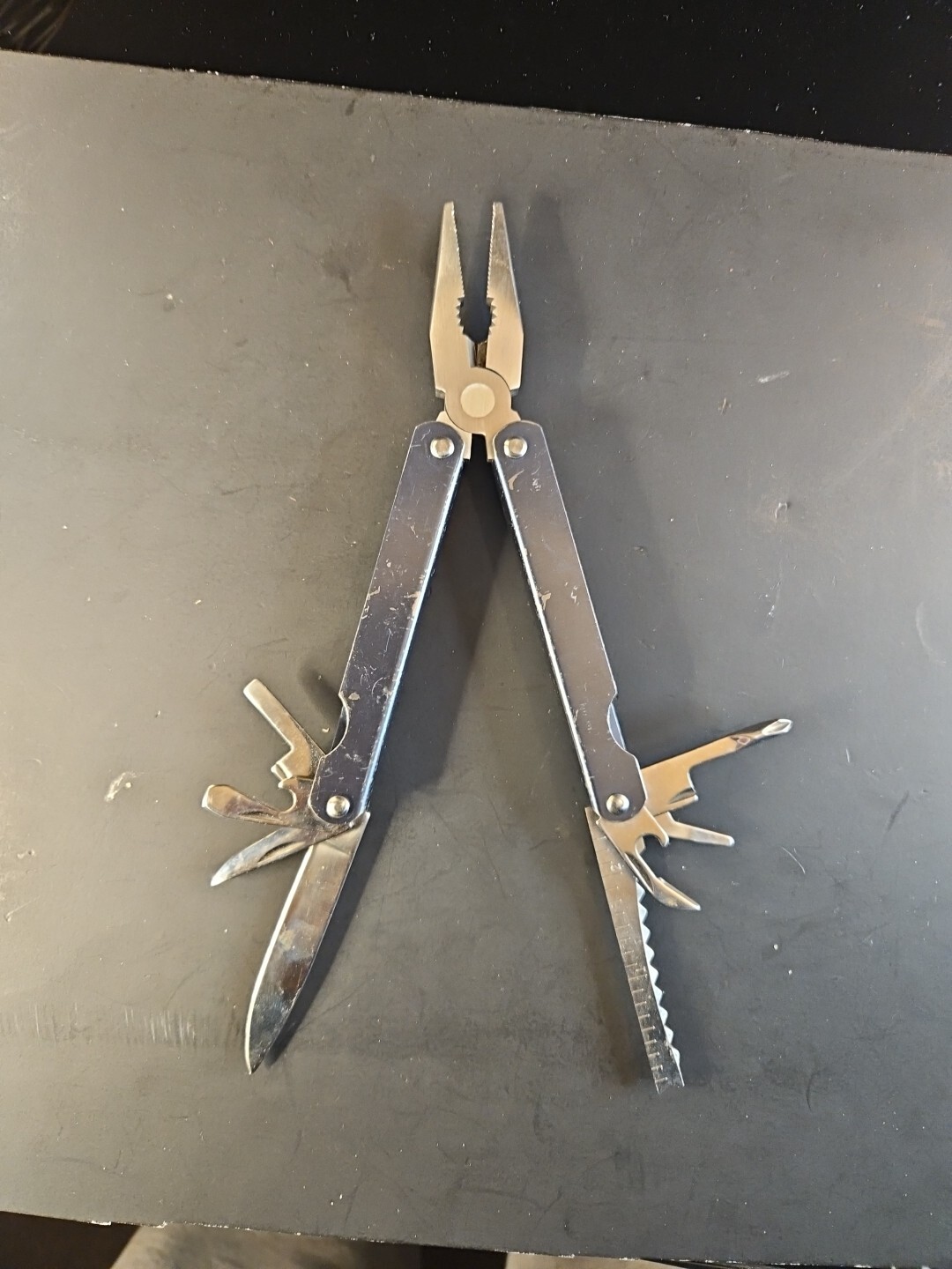 6″ Blue Multitool