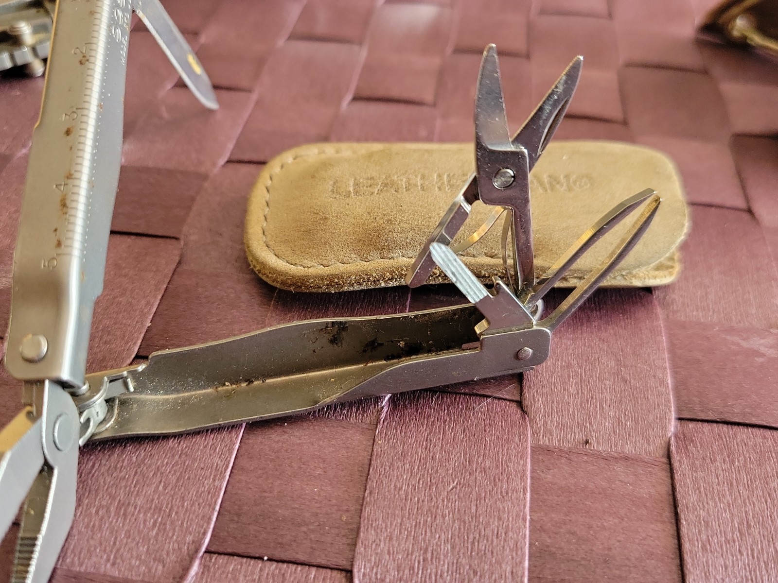 Buck Model 350 Minibuck Tool Multitool Made In USA Nice C Pixs