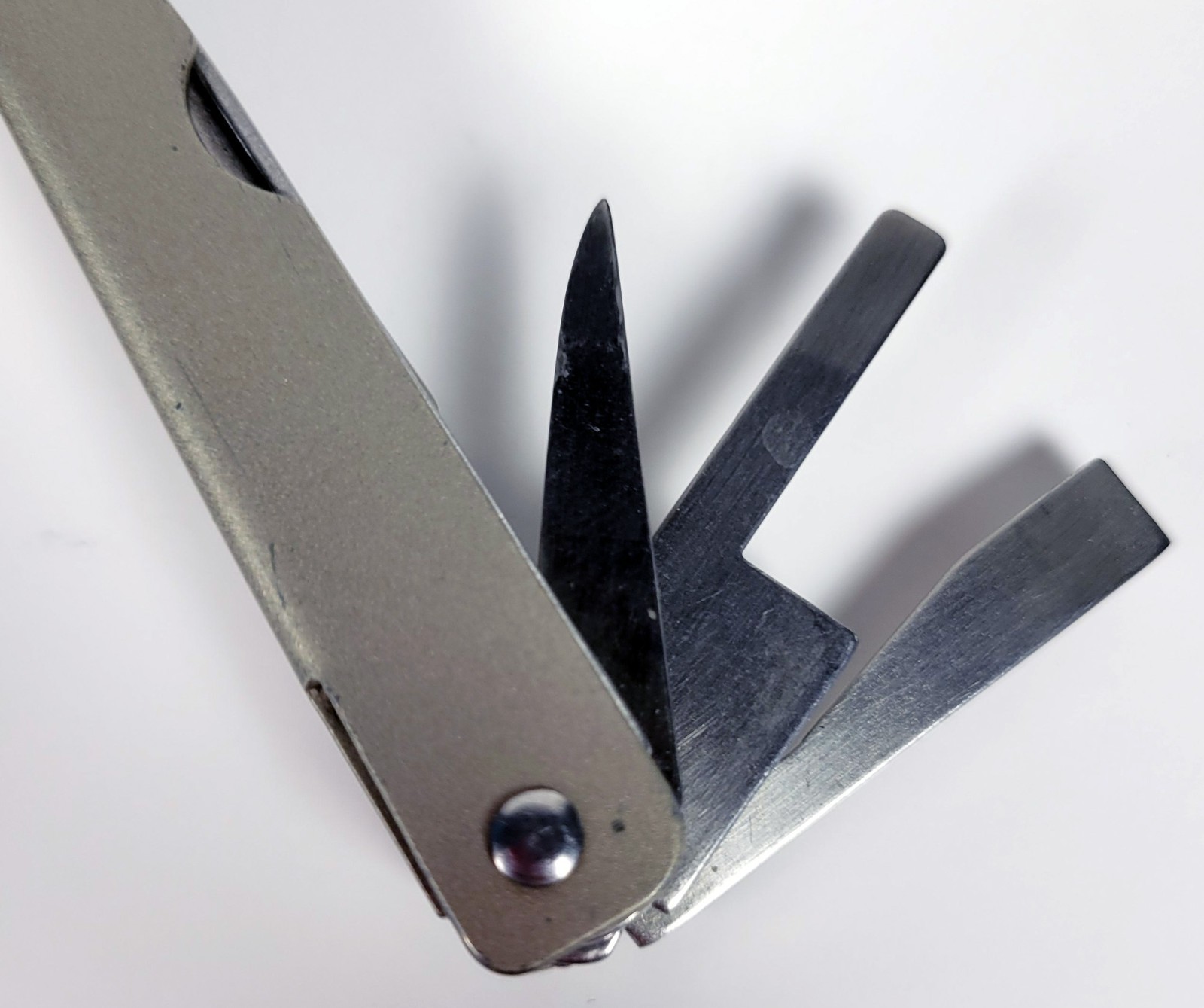 Multi-Tool Pocket Knife SHEFFIELD 1200E Stainless Steel Fishermen 9-Tools