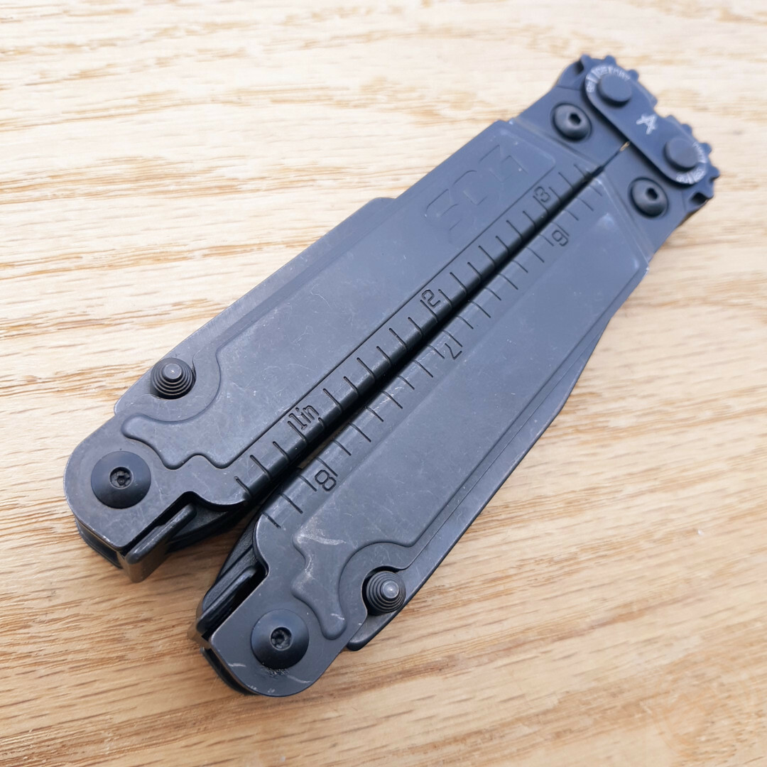 SOG PowerAccess Assist Black Awl Openers Drivers Blades Wire Cutter / Crimper