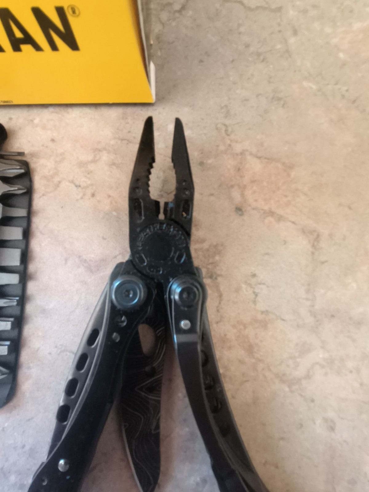 Leatherman Skeletool Topo 832755 Mutli-Tool/Bit Kit/Nylon Sheath 934860