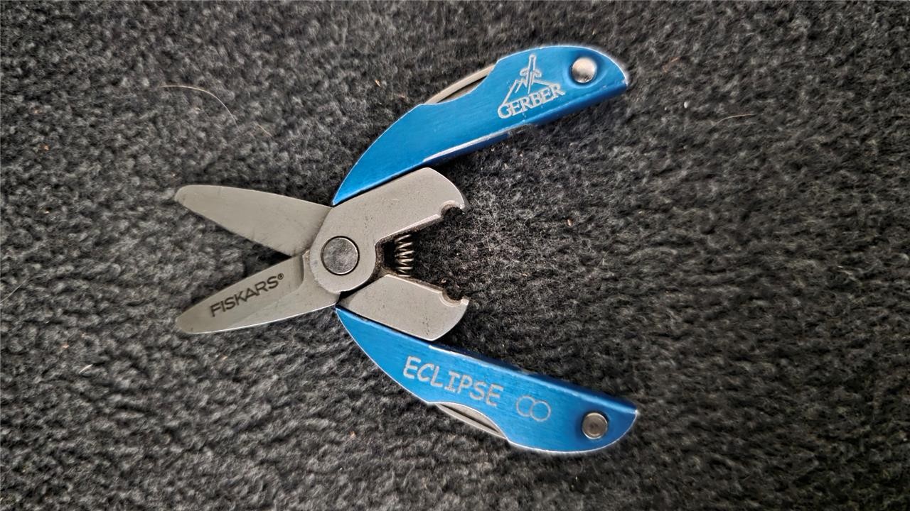 Gerber Fiskars Total Eclipse Fine Edge Blue #22-08478 Multi Tool