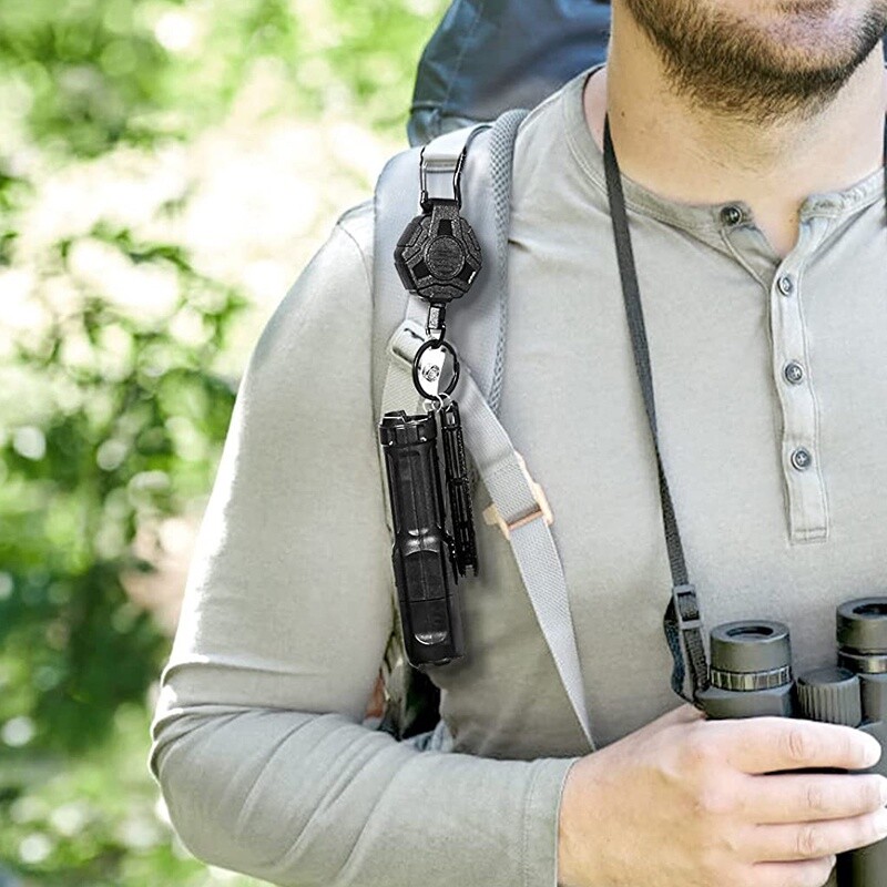 Tactical Zinc Alloy Auto Extend Keychain for Outdoor Sports