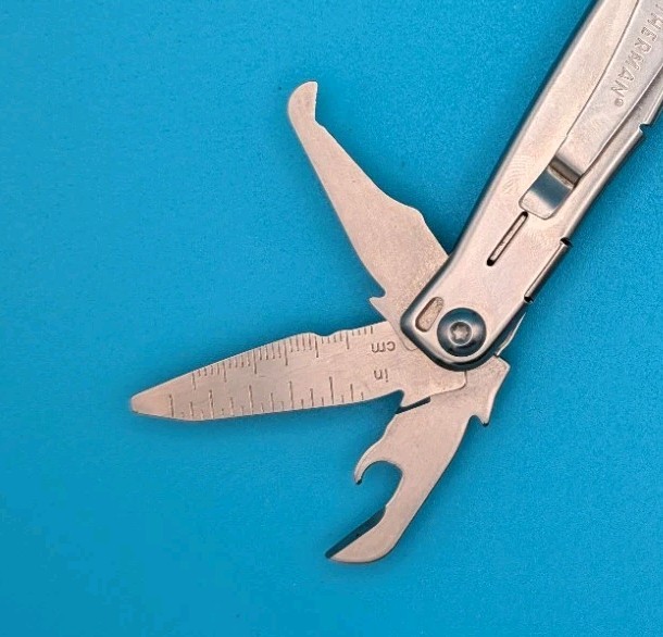 LEATHERMAN WINGMAN MULTI-TOOL! FAST SHIPPING!