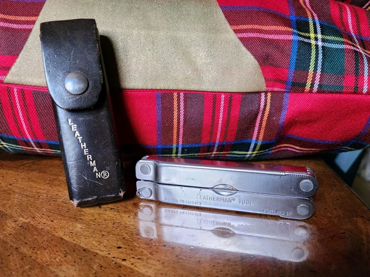 Vintage Leatherman Multi-tool With Brown Case Very Good Condition