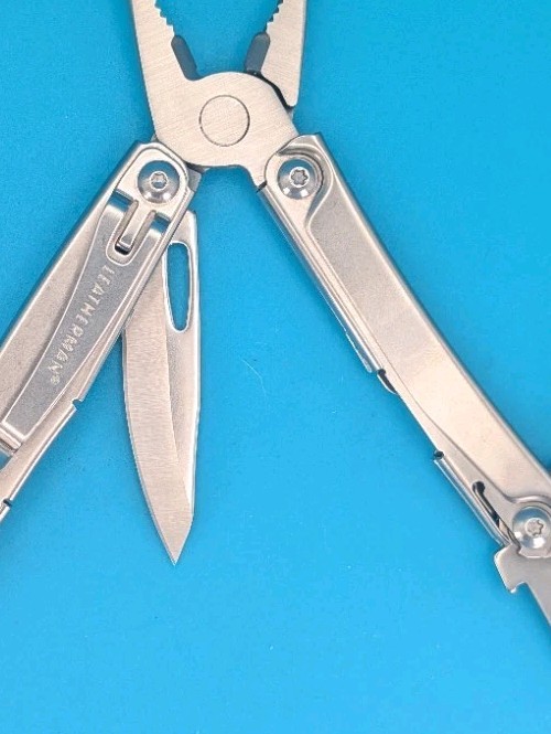Leatherman Bolster 13 Tool Stainless Steel Multi-Tool!
