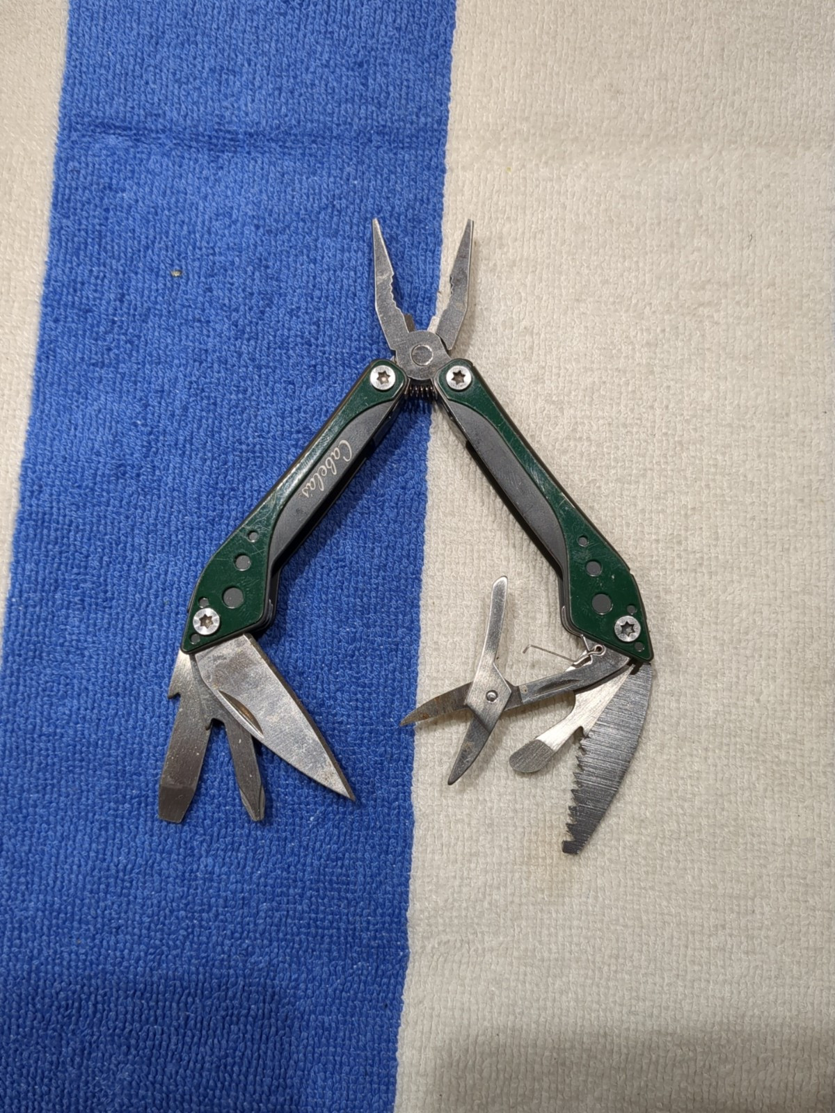 Lot Of 7 Multi tool Schrade, Kutzmaster, Swisstech, Cabelas, Stanley, Craftsman