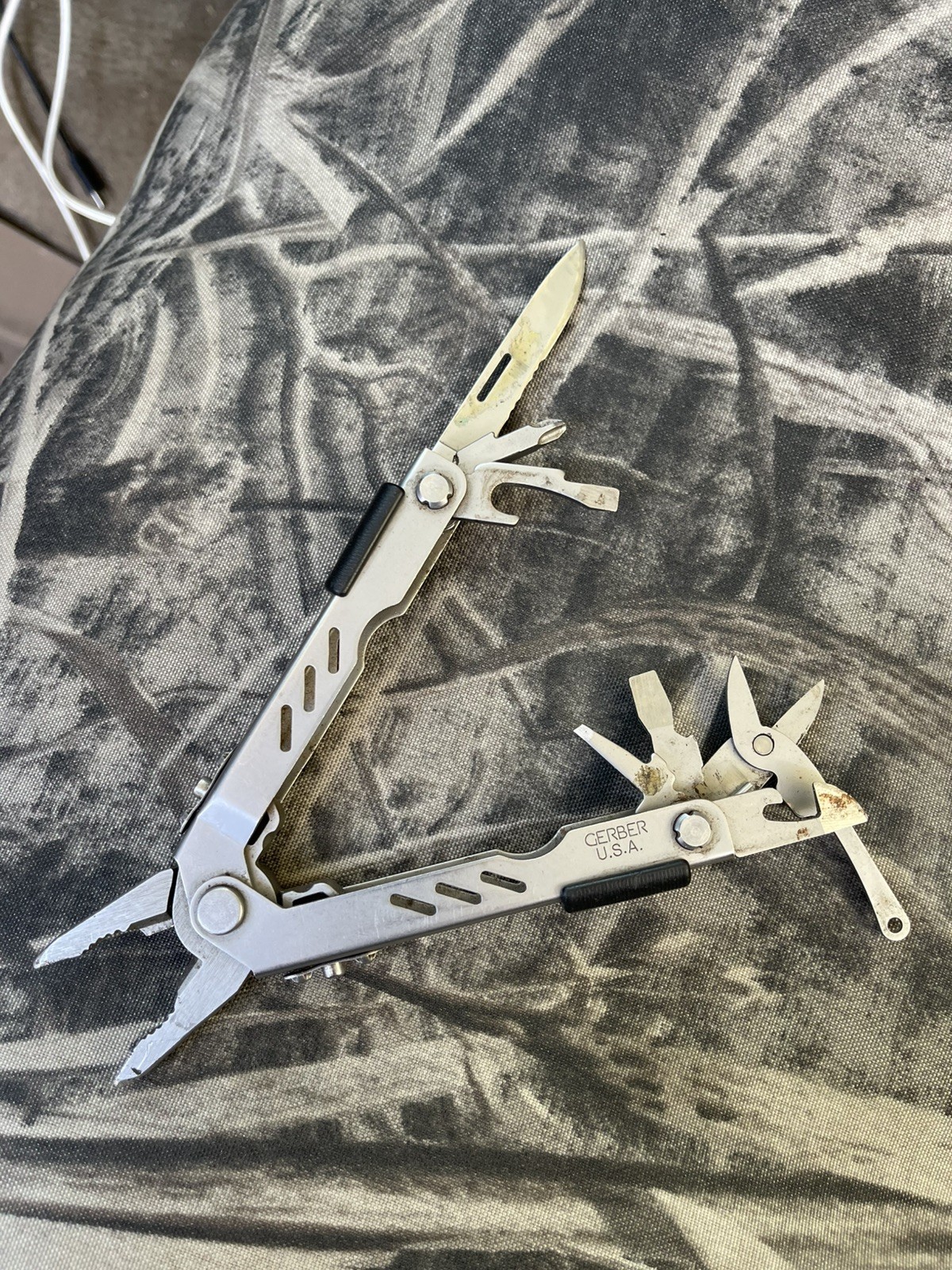 Gerber Leatherman Kick Multi-Tool With Sheath BGTTL Pocket Knife/tool