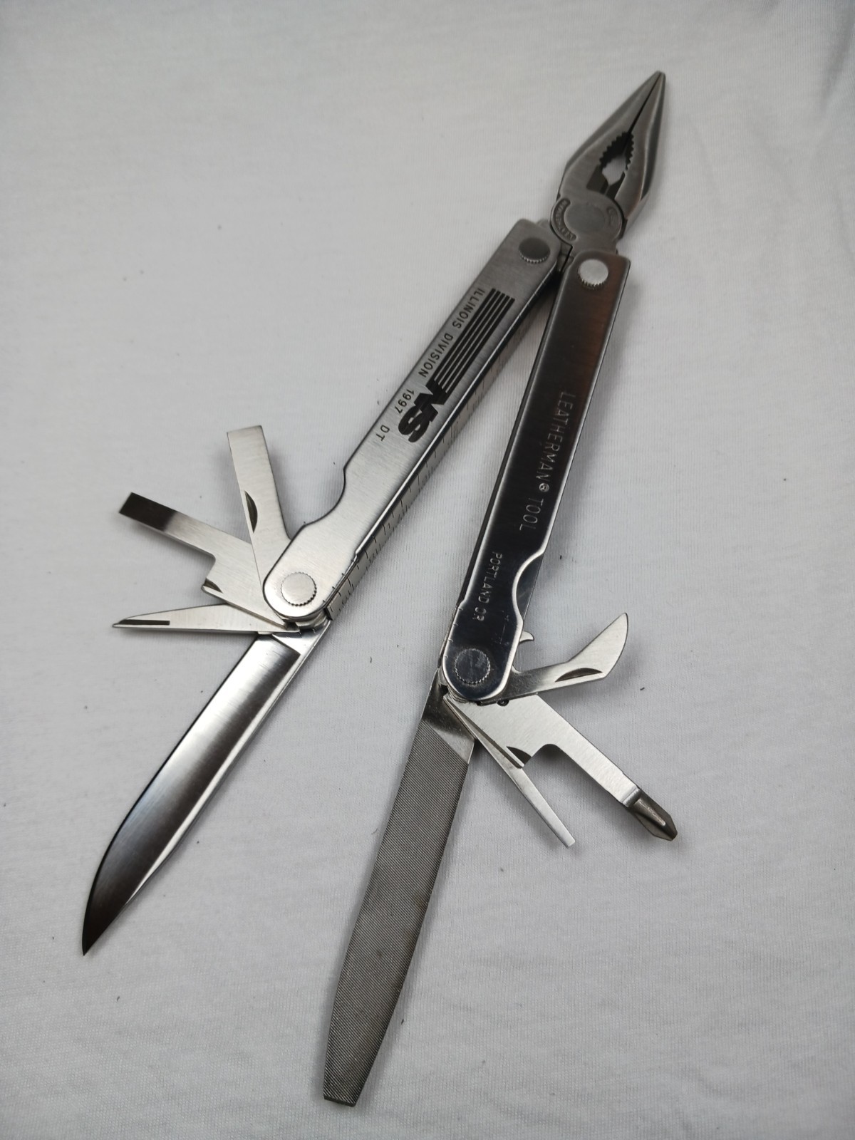 Leatherman Pocket Survival Tool PST 12-in-1 Straight Edge w/ Sheath Box Guide