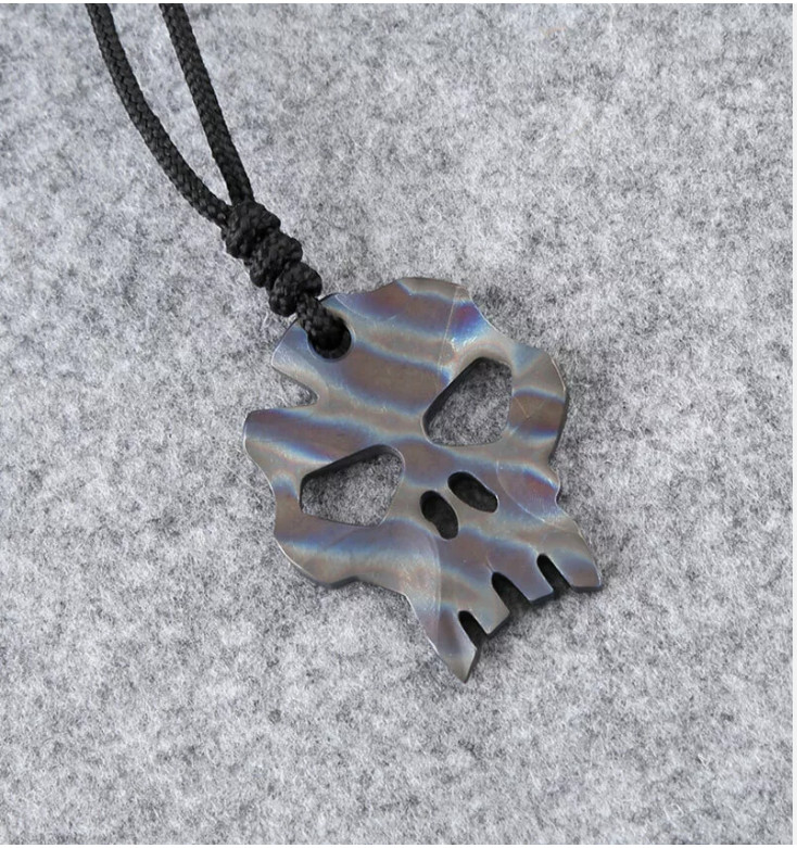 Titanium Alloy Skull EDC Lanyard Pendant Bead Keychain Fashion Necklace Sinker