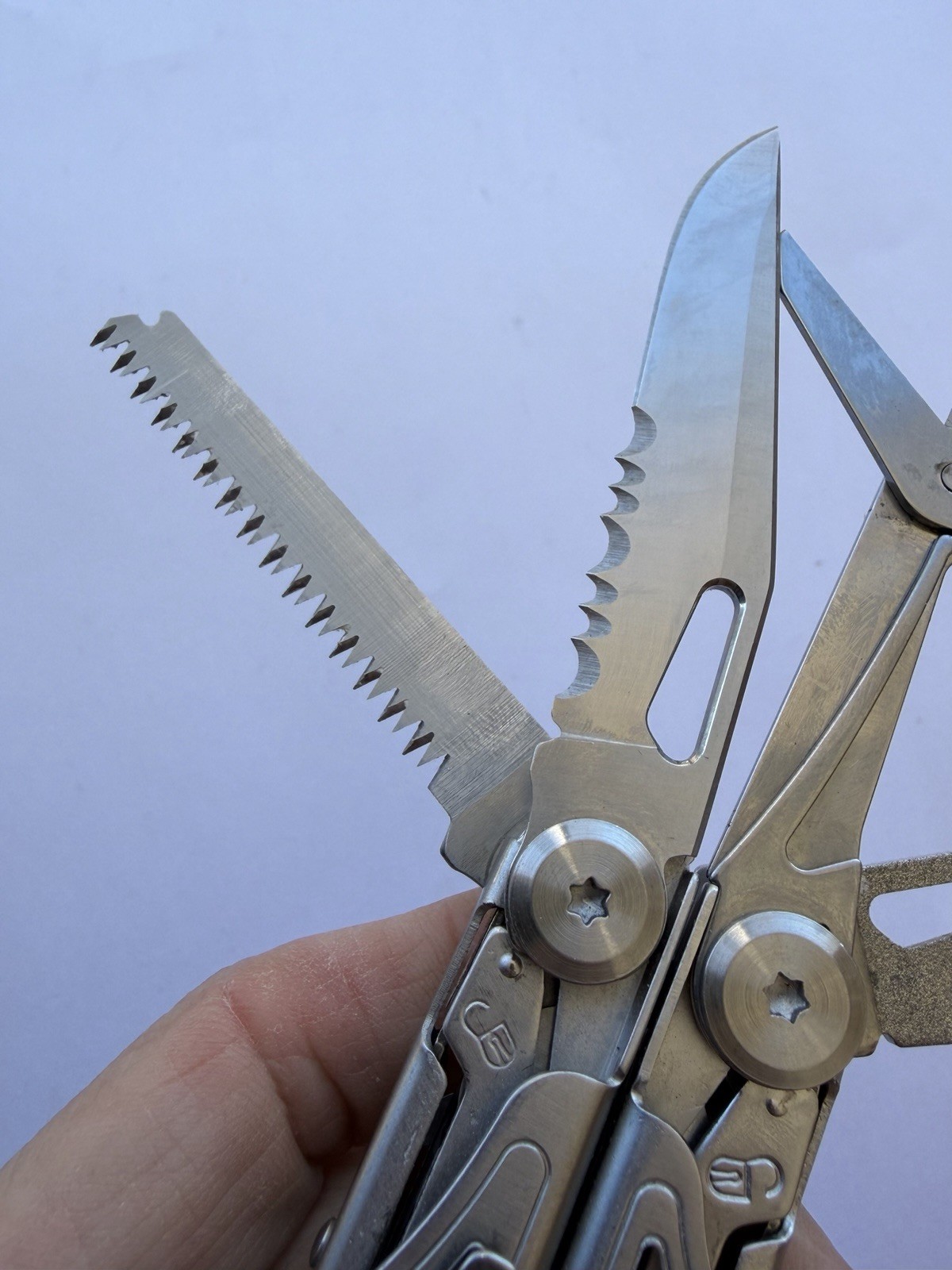 ROCKTOL MULTITOOL 22-IN-1 W/SHEATH & FIRE STARTER/WHISTLE & MORE, EXCELLENT
