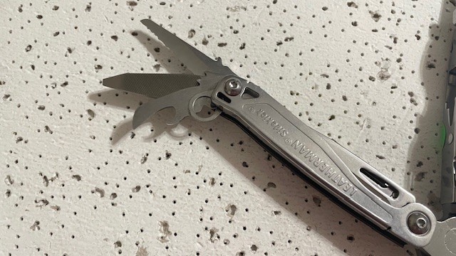 Leatherman Sidekick Stainless Steel Silver Multi Tool Folding Knife, Saw, Pliers