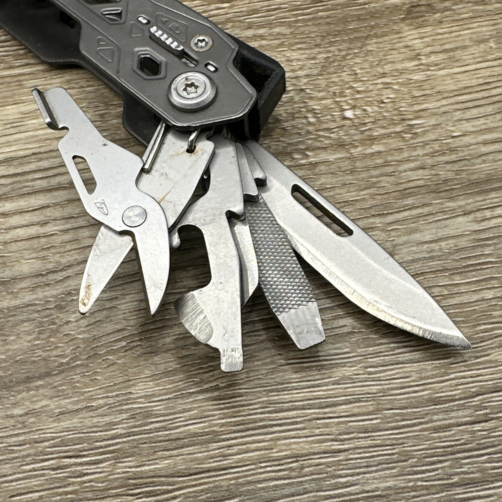 Gerber Truss Multi-Tool Pliers Knife Folding EDC FAST SHIPPING!