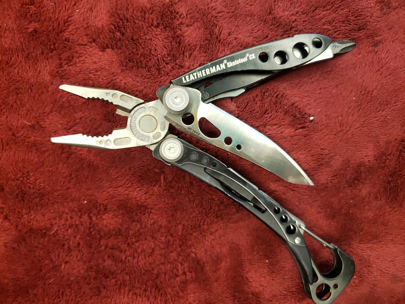 🔪🔪🔪 Leatherman Skeletool CX Multi-Tool Pliers Knife