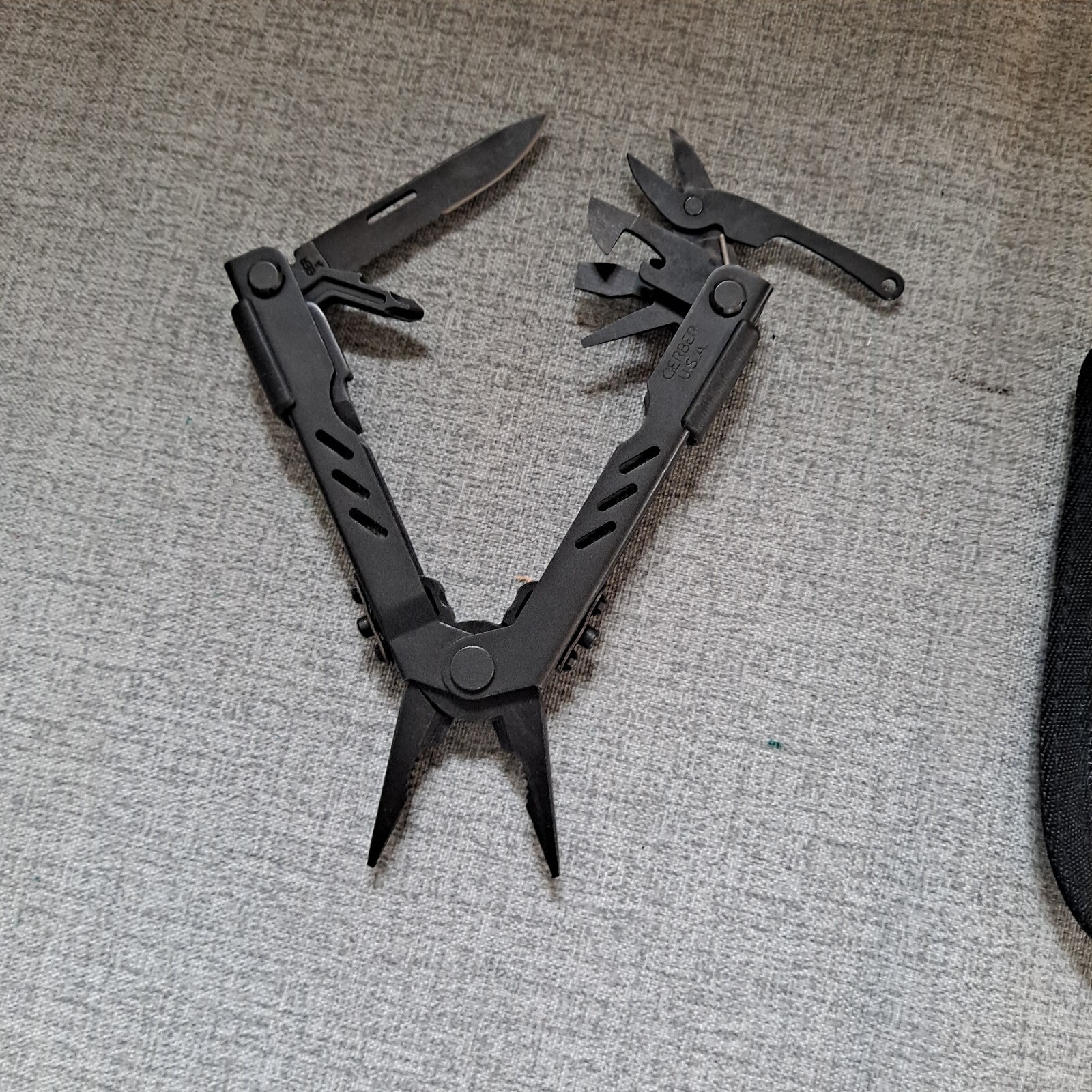 Gerber Gear Nose Multi-Plier Multi tTool case
