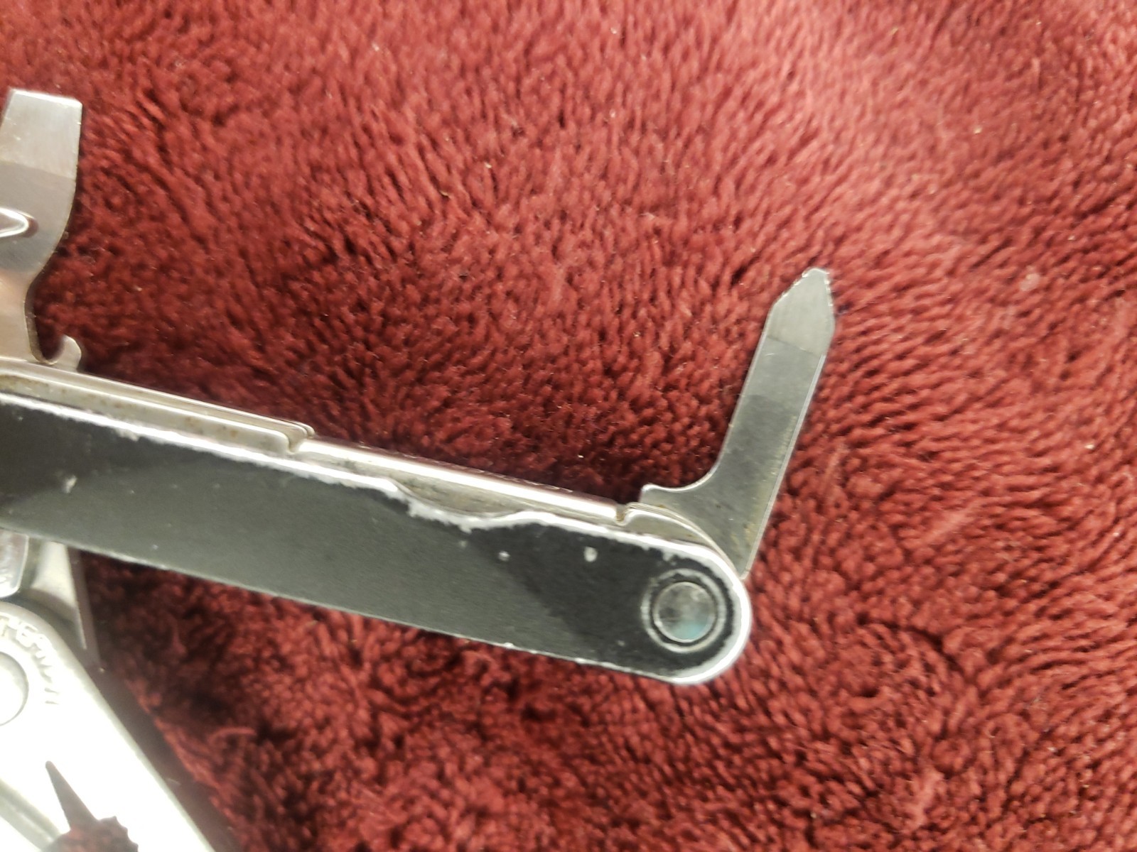 Leatherman Squirt PS4 Multi-Tool Black, broken file