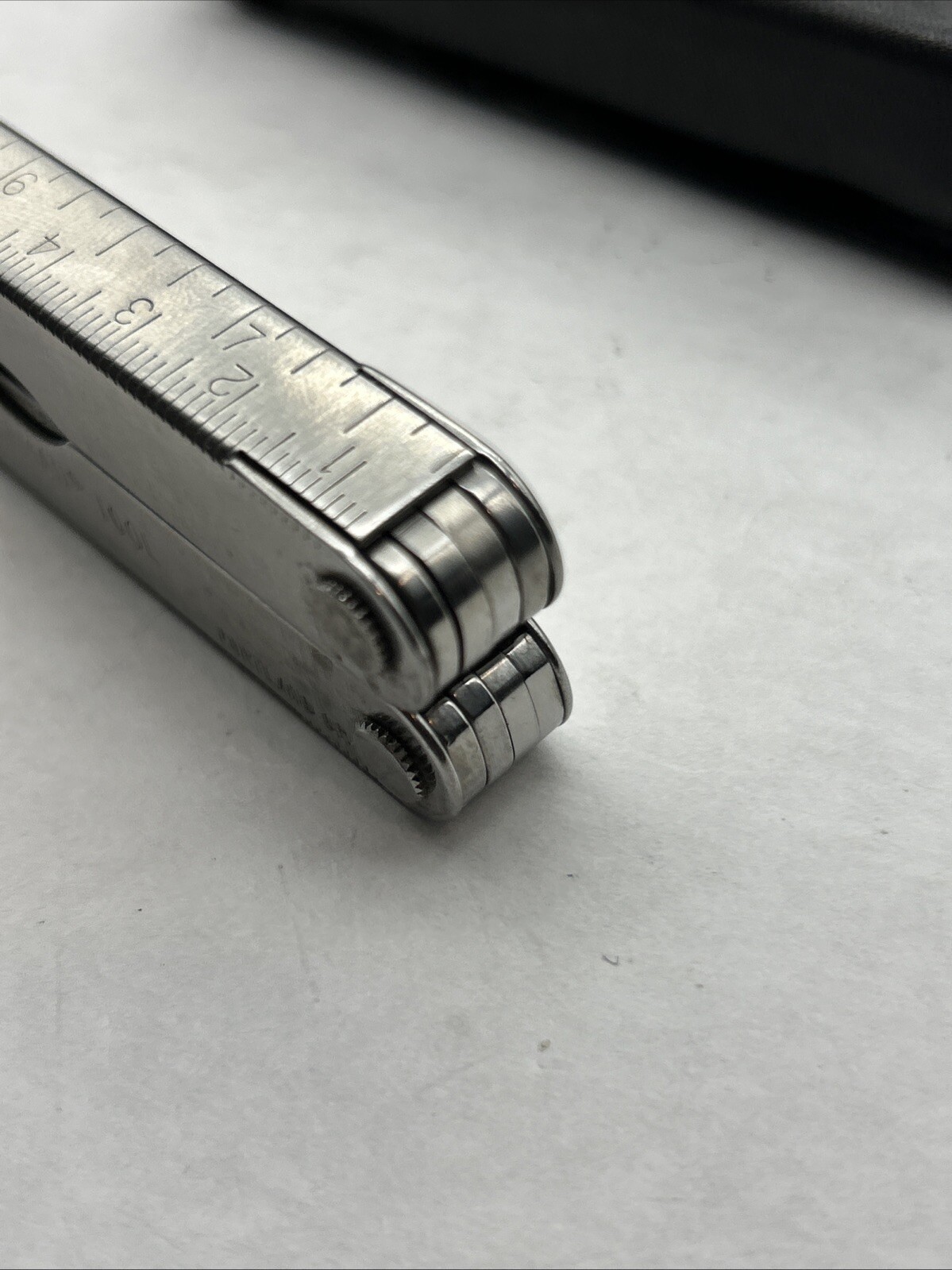Retired 1995 Leatherman Multi-Tool US Reg TM 1325473 Portland OR & Leather Case