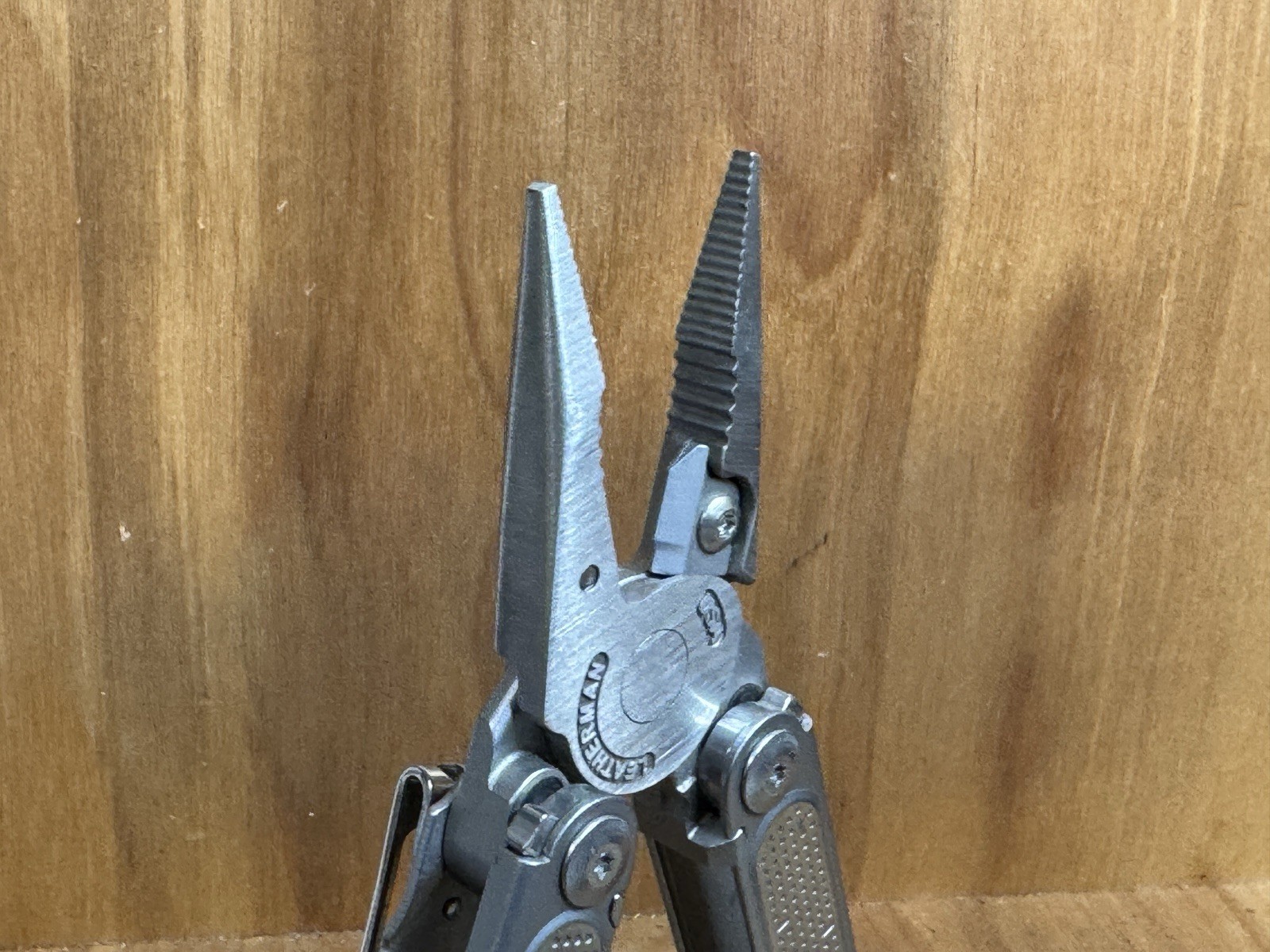 LEATHERMAN FREE P2 W/Sheath Multi Tool Retired Rare USA EXCELLENT!