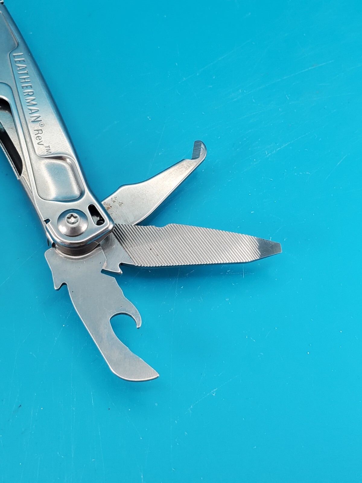 Leatherman Rev 3.8″ Multi-Tool, Stainless!