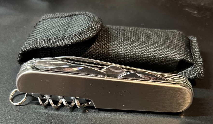 Multi Tool Personal Pocketknife Stainless Steel Blade 11 Functions Keychain