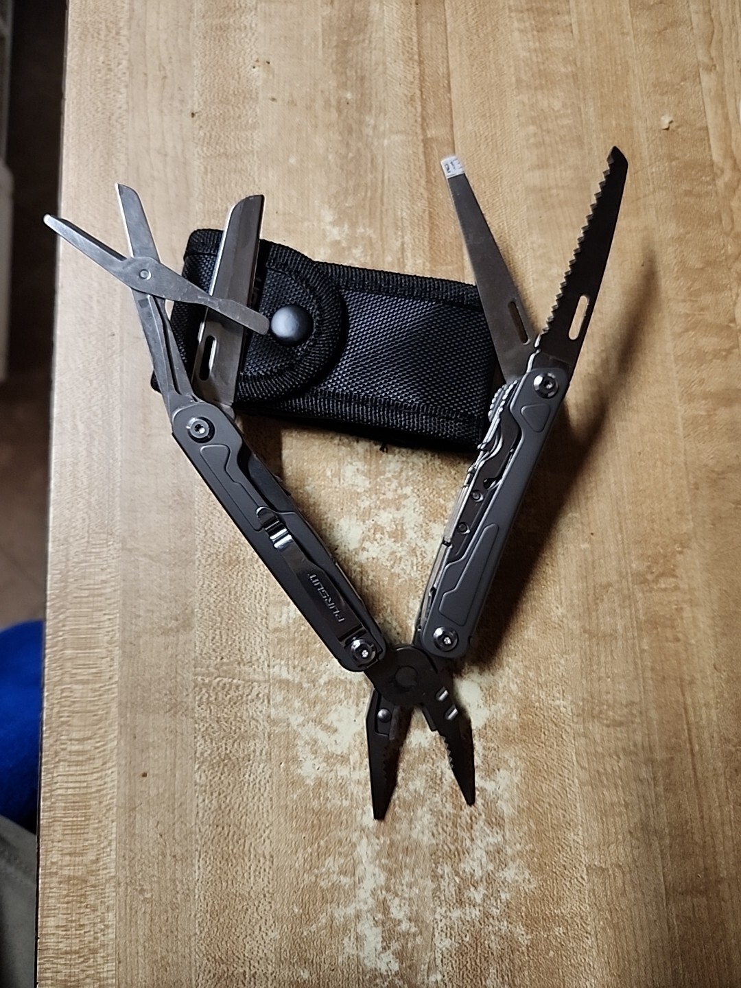 Pursuit Multi-tool W/ Belt Sheath 10 Tools Wire Cutters / Spring Assisted Open