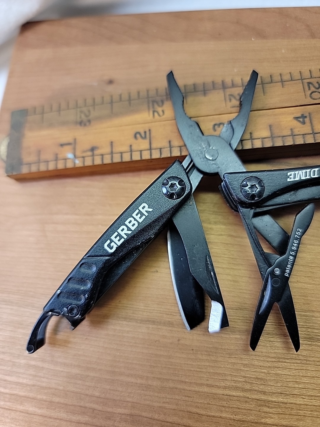 Gerber Dime Black On Black Multi-tool Pocket Knife