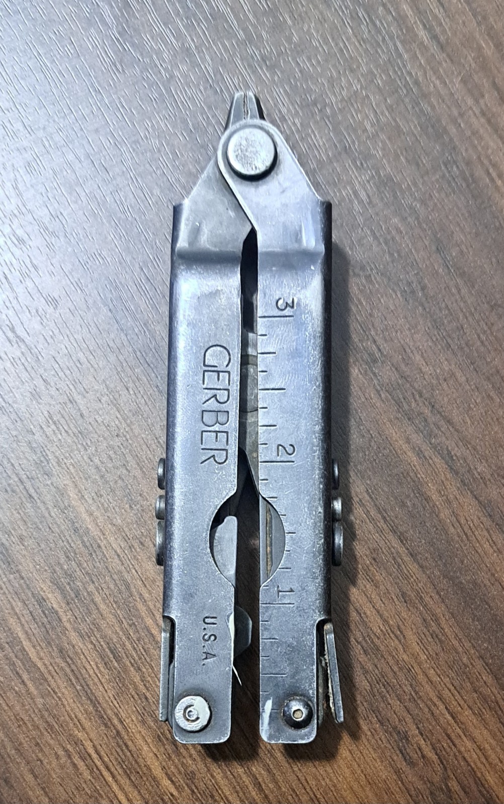 Gerber Multiplier MP600 Fisherman’s Multi-Tool Silver Needle Nose Pliers EDC