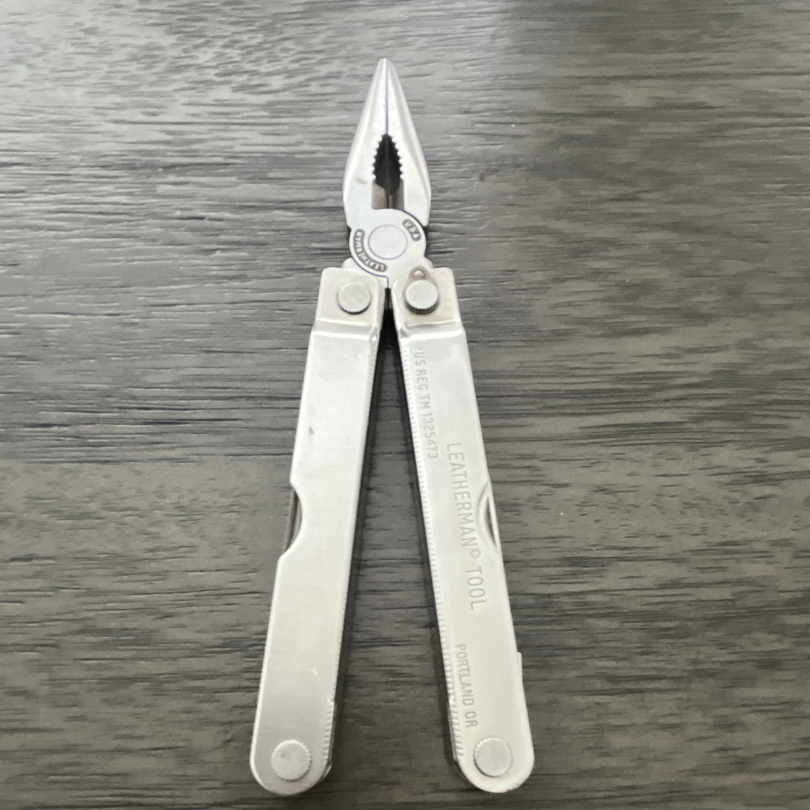 Leatherman PST Stainless Steel Multi-Tool Pliers Knife File w/ Sheath, 6 Tools