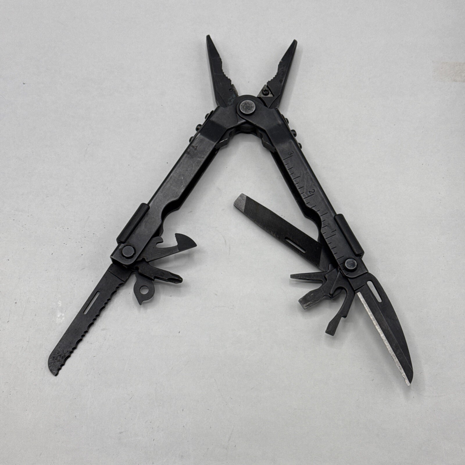 Gerber MP 600, Carbide Cutters, Needlenose – Black