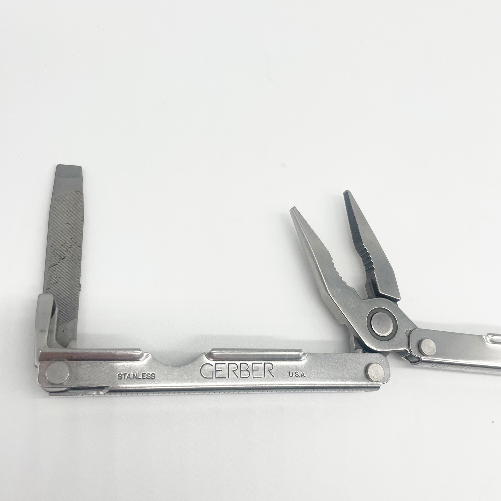 Gerber Multi Tool Blunt Nose Pliers Cutters Stainless steel multitool