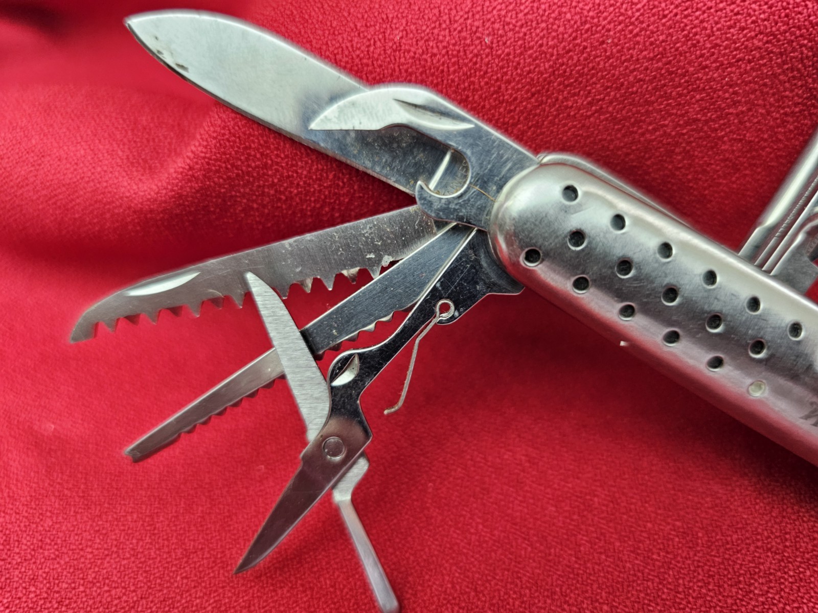 Winchester Brand All-in-One Utility Knife – Camping Fishing Survival Tool