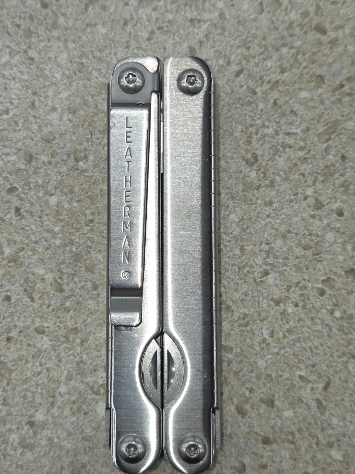 Leatherman SideClip Bass Pro Shops Multi Tool ~ Rare ~ Pre-Owned ~ NICE!! LOOK!!